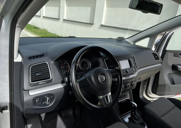 Volkswagen Sharan cena 65900 przebieg: 215000, rok produkcji 2015 z Dębica małe 352